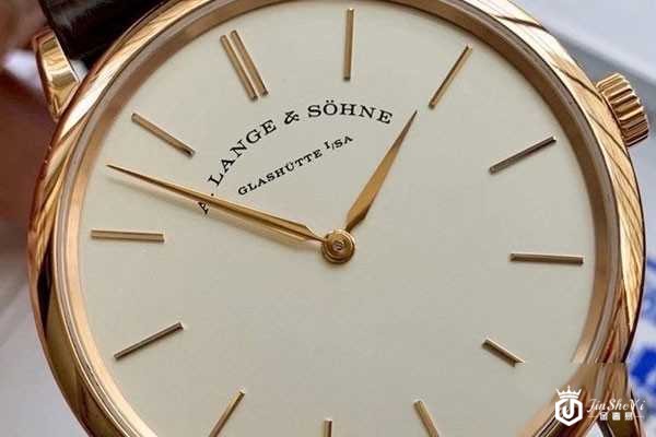 朗格手表回收多少钱 品牌定位很重要