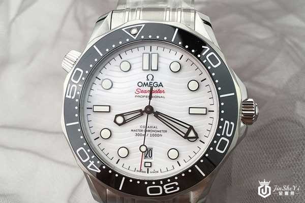 二手男士手表回收价需通过这几点才可得知