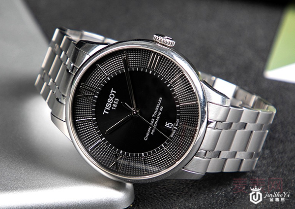 回收天梭杜鲁尔系列旧手表多少钱？折半转手不亏！