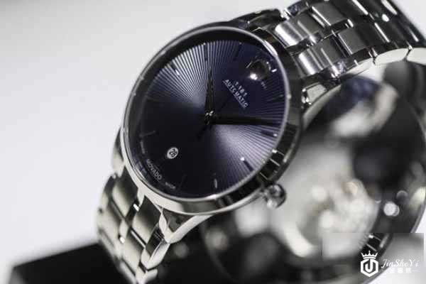 老手表回收app哪个好 正规资质不能少