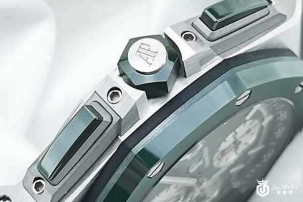 用了几天的爱彼手表回收价格和原价相差大吗