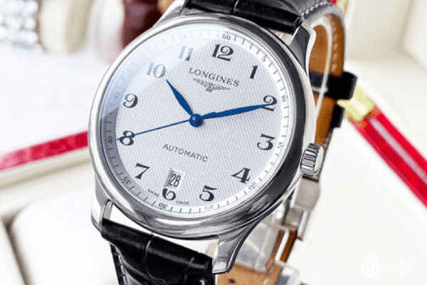 精钢材质的浪琴名匠表回收价格几折