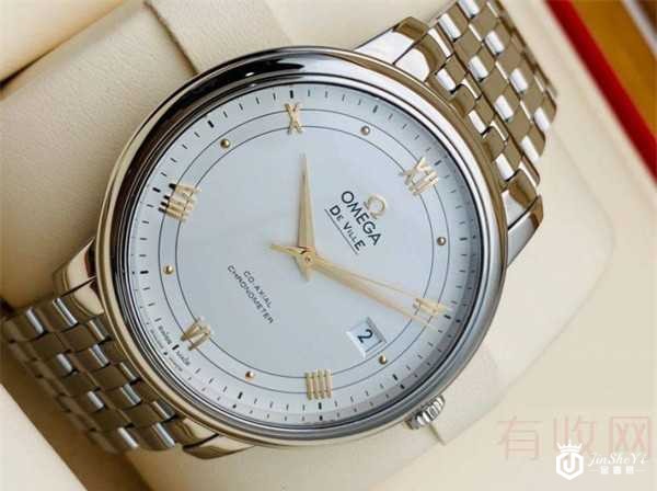 戴过没两次的名表回收价是多少钱？