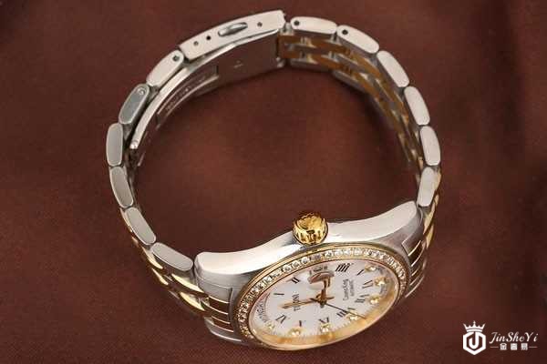 梅花旧手表回收多少钱 使用期限是否影响回收价格