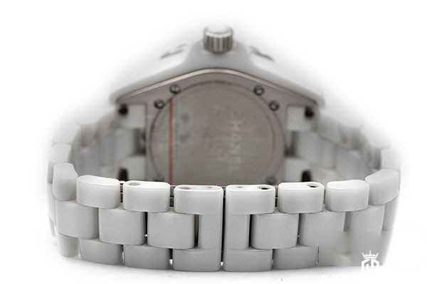 二手香奈儿J12手表回收去哪里?哪里才是正确道路