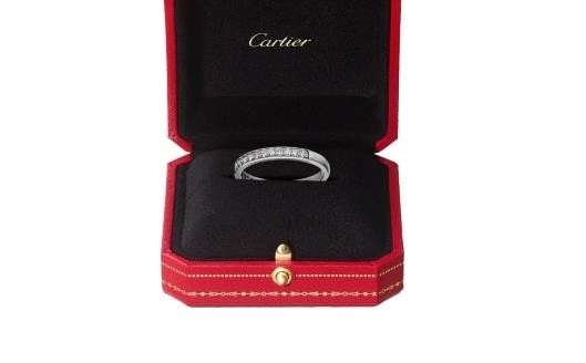 钻戒回收价格怎么组成的，戒托钻石都有回收价值吗？