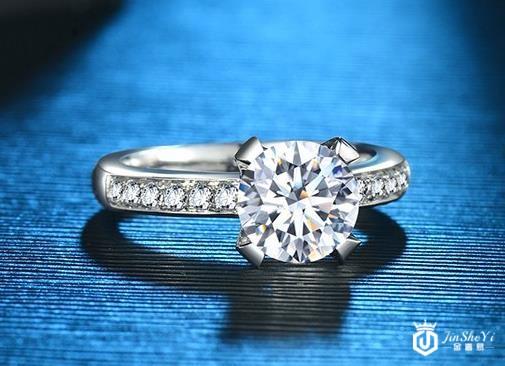 钻石回收平台怎么选，椭圆形钻石的魅力！