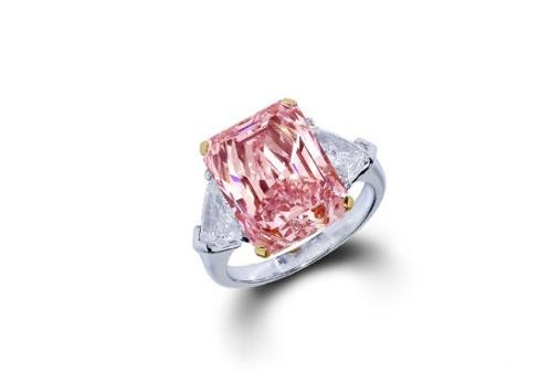 周生生钻石回收哪里正规专业，回收价格怎么样？