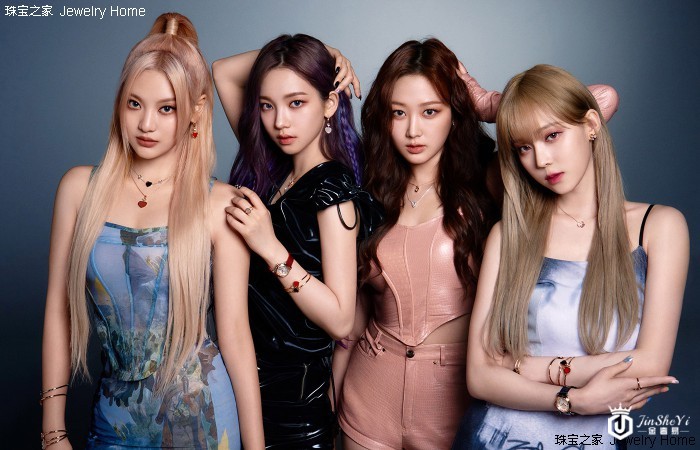 萧邦宣布韩国演唱组合aespa成为品牌新面孔 奇幻灵动与未来主义的炫目交融