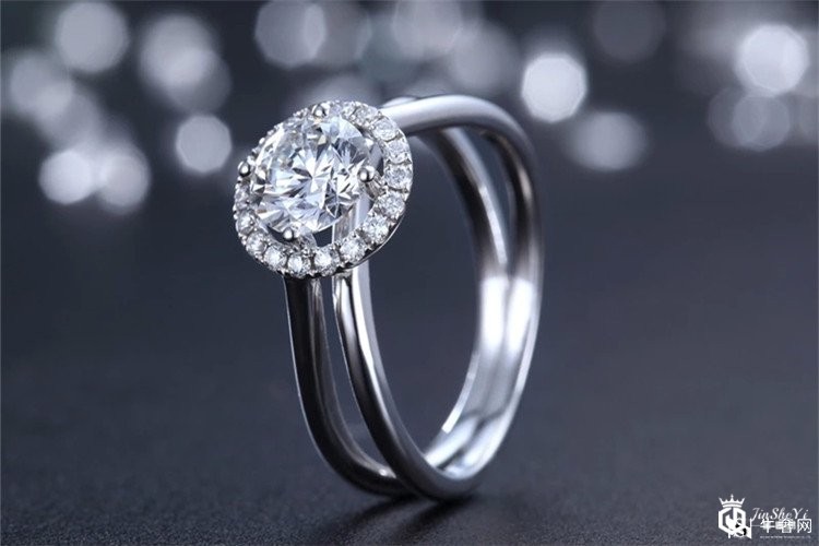 一万块买的钻戒回收多少？钻戒回收价钱如何计算？