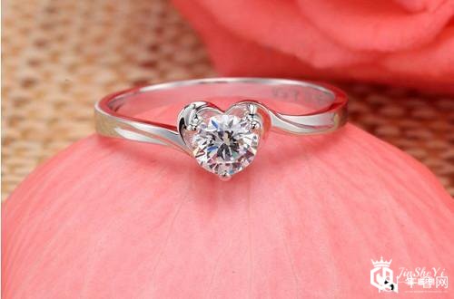 50分钻石值得买吗？通常可以打折回收？