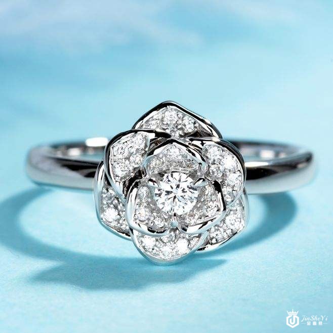 钻石回收购买钻戒怎么挑选颜色和净度比较好？