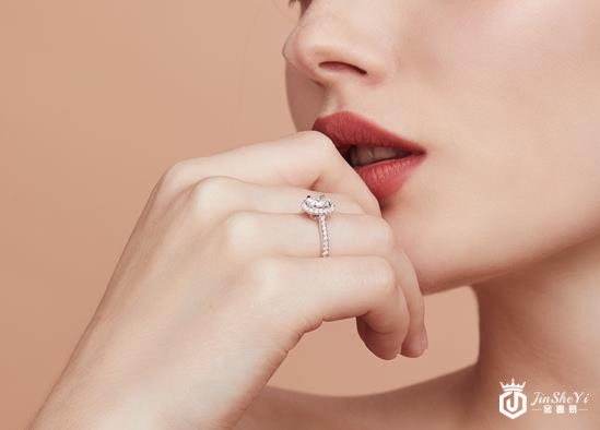 定制戒指值多少钱，回收钻石可以保值吗？