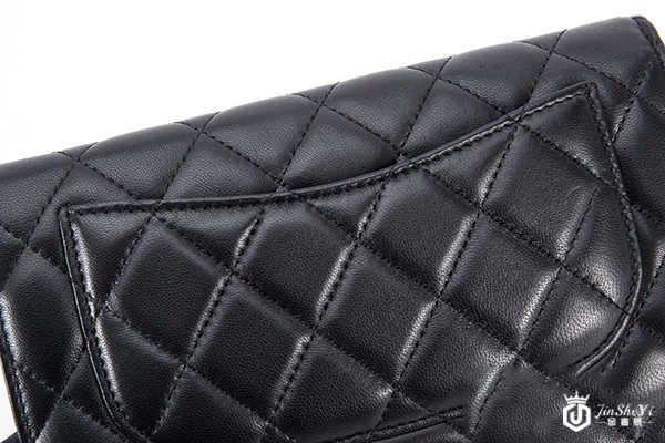 消费者为什么喜欢香奈儿，不仅仅是回收价格而已