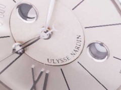 究竟哪种材质的手表镜面更好？