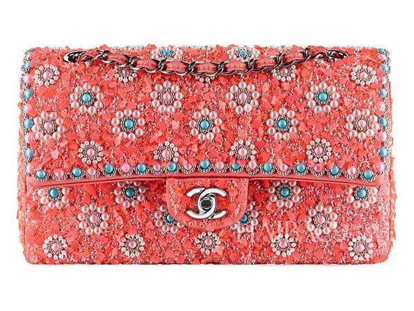 包包回收哪里找？香奈儿布包和皮包哪个回收价格更高？