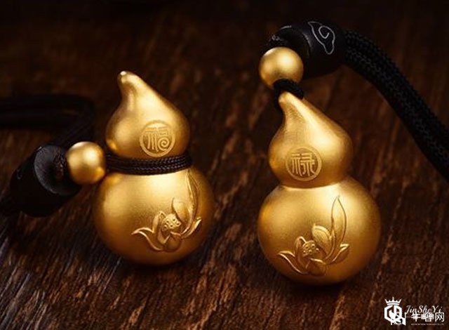 黄金回收如何保养和清洁金吊坠和金项链？