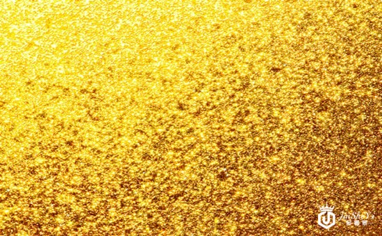 今年黄金走势存分歧 白银将大放异彩