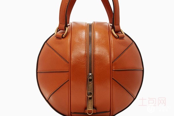 哪里回收包包难题有待破解 古驰篮球包包该落归何处