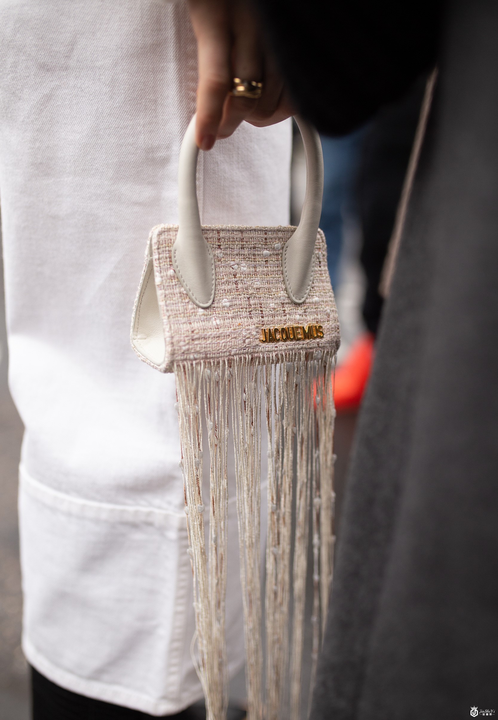 时尚圈人手一支的顶级流量Jacquemus包包你还没有？