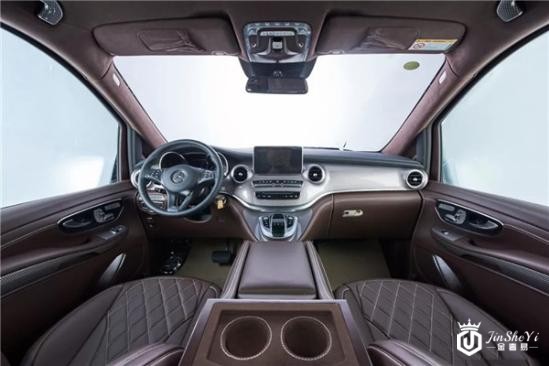 奔驰V260L与奢侈品爱马仕“喜结良缘”