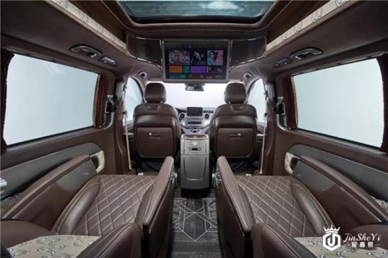 奔驰V260L与奢侈品爱马仕“喜结良缘”