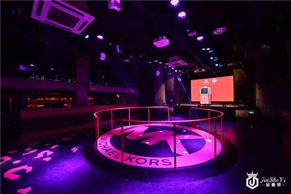 天猫小黑盒首次携手MICHAEL KORS 打造奢侈品天猫首发全新体验