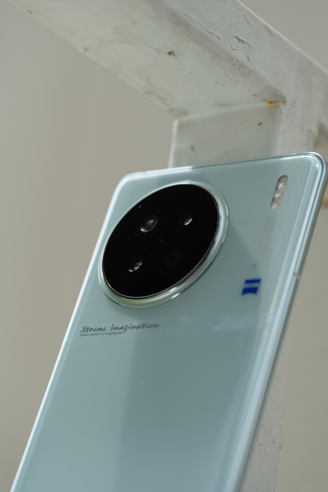 欣赏vivo X90s「青漾」：色彩带来的清凉感