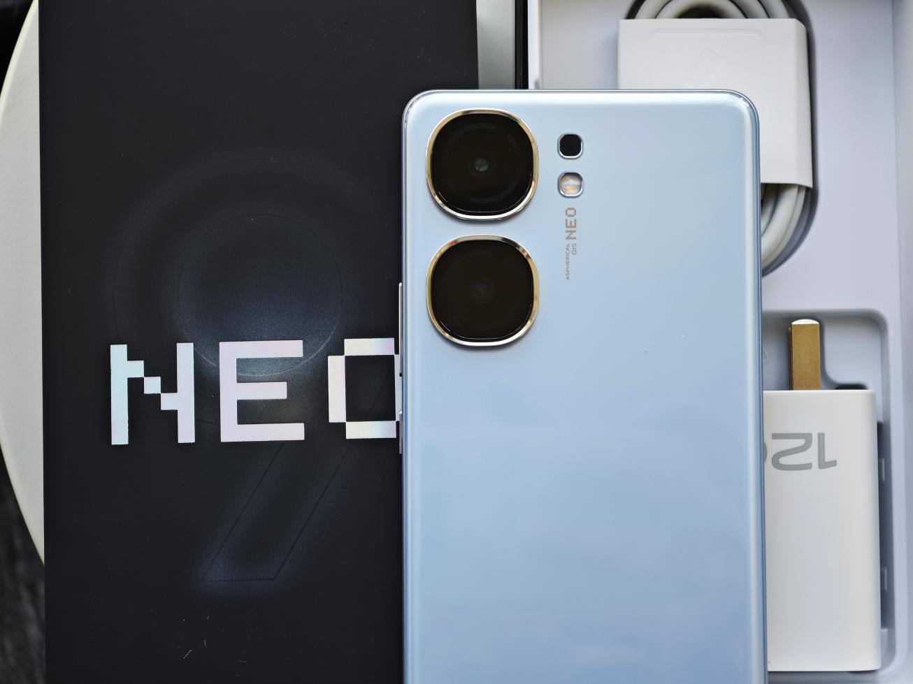 iQOO Neo9 Pro评测：内外兼顾 焕然一新