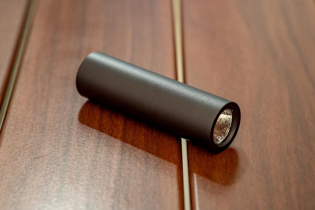  波奇客萤火虫 EDC 随行灯评测：应用场景丰富，多种使用模式切换 