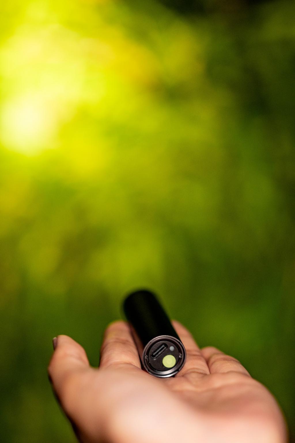  波奇客萤火虫 EDC 随行灯评测：应用场景丰富，多种使用模式切换 