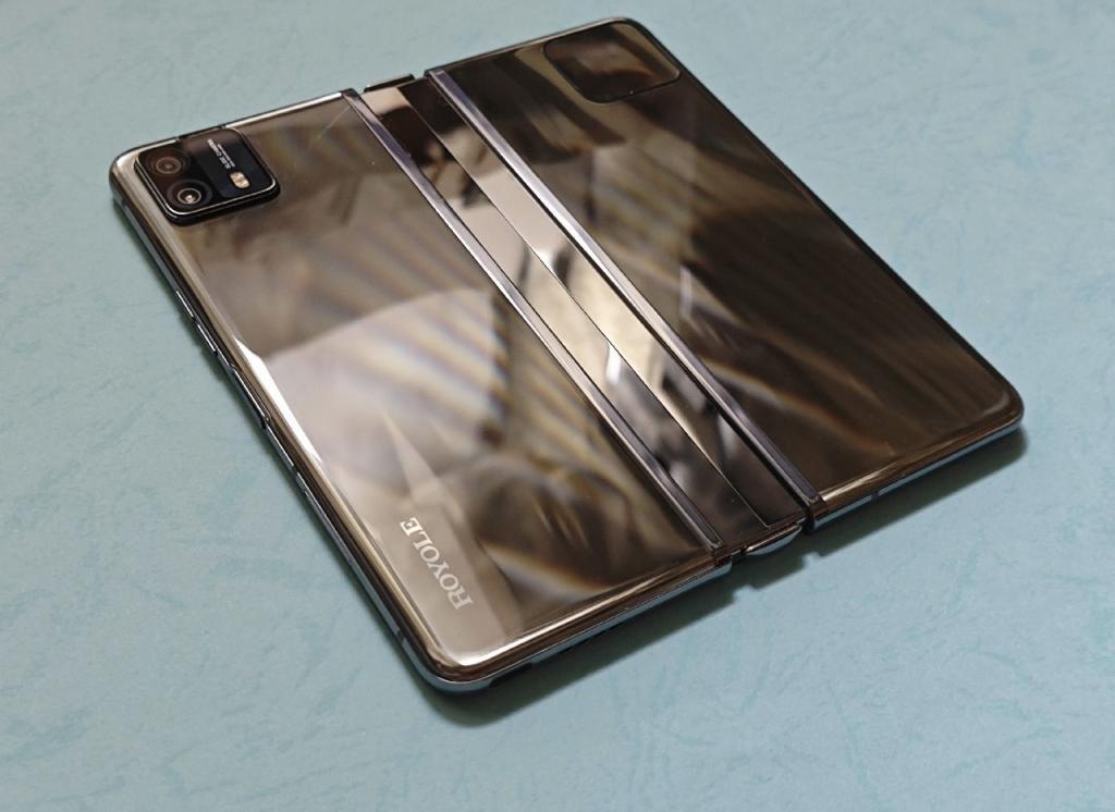  售价 7600 元 柔派 FlexPai 3 折叠屏手机公开 