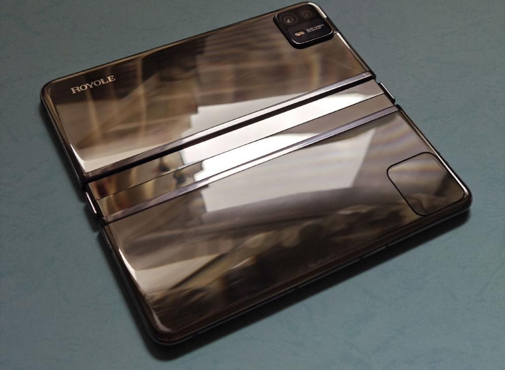  售价 7600 元 柔派 FlexPai 3 折叠屏手机公开 