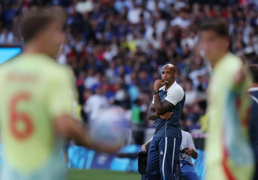  高速对焦新突破：佳能 EOS R1 奥运赛场新体验 