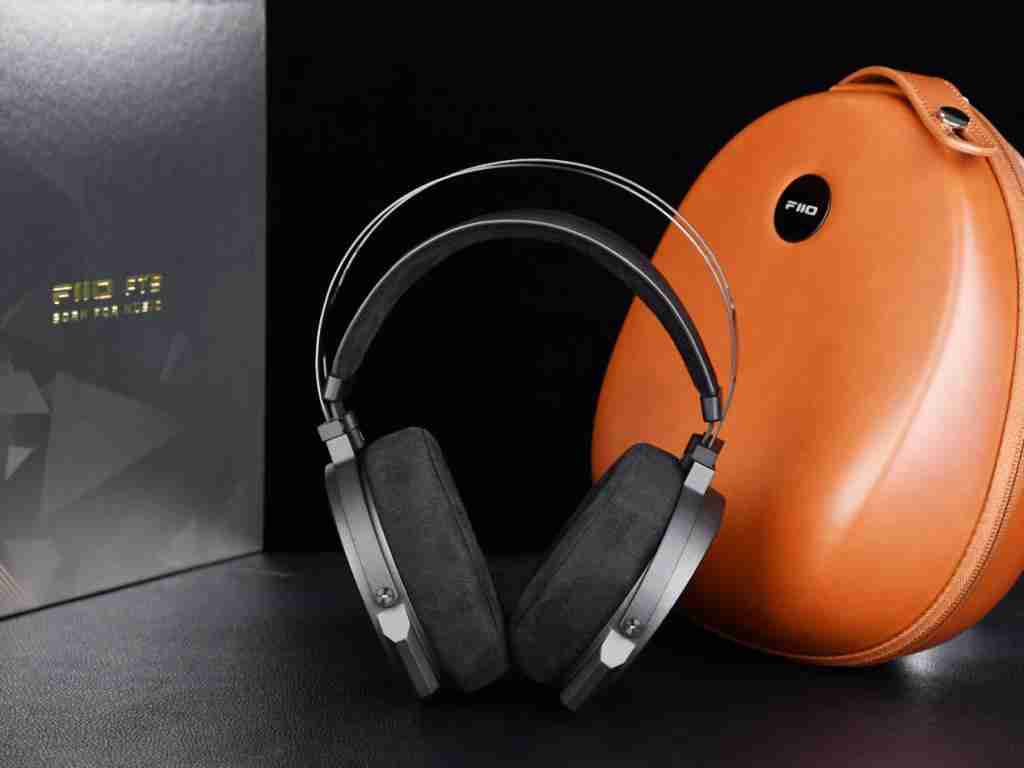  飞傲 FT5 开放式平板头戴耳机评测：好听又好推的平板新旗舰 