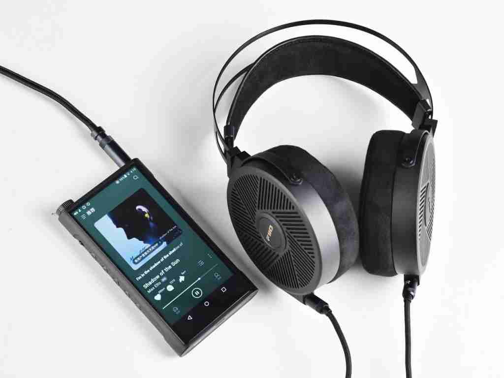  飞傲 FT5 开放式平板头戴耳机评测：好听又好推的平板新旗舰 