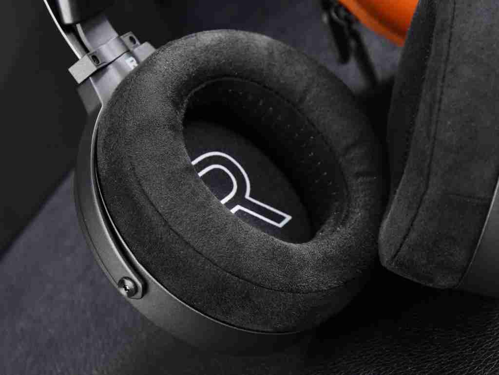  飞傲 FT5 开放式平板头戴耳机评测：好听又好推的平板新旗舰 