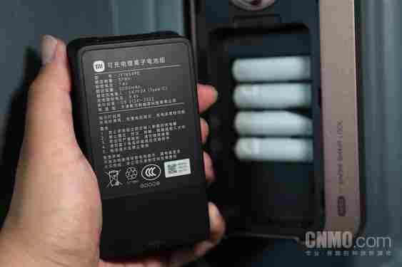  小米智能门锁 M30 Pro 体验：猫眼双摄 + 屏幕，你想要的他都有 