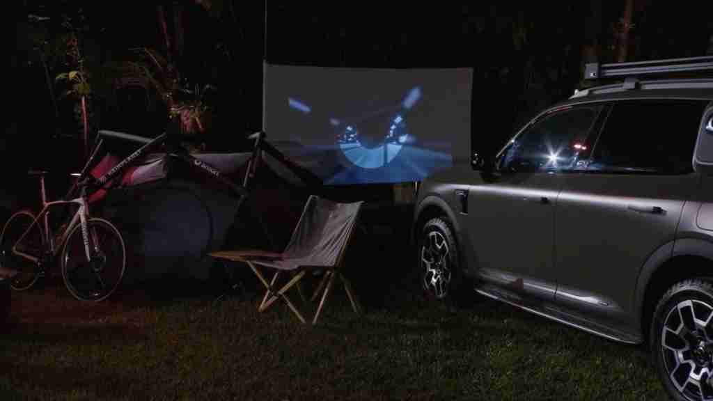  光峰科技：全功能激光智能车灯显著提升人车交互体验 