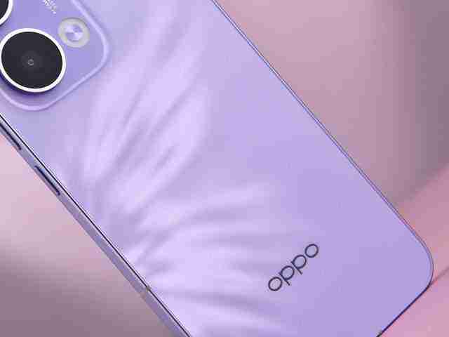 OPPO Reno13 系列上手：超美“果味儿”小直屏 