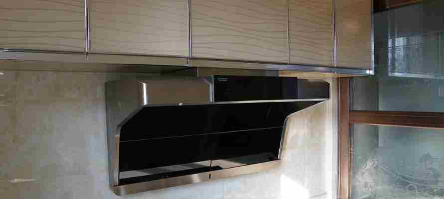 顶侧双吸油烟机的优势与不足（革新油烟处理方式）