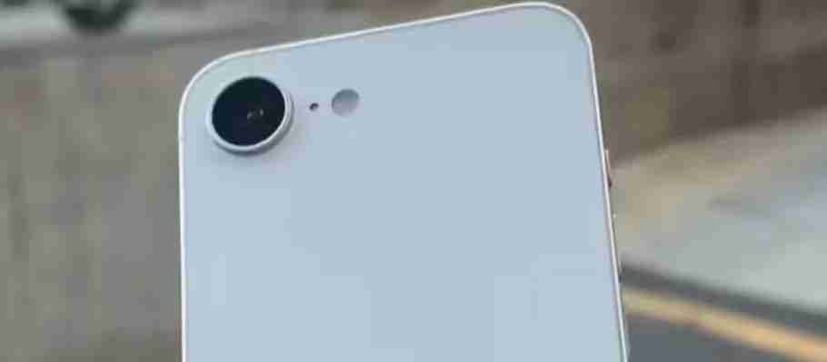  苹果 iPhone 17 手机壳渲染图曝光，横向镜头模组？