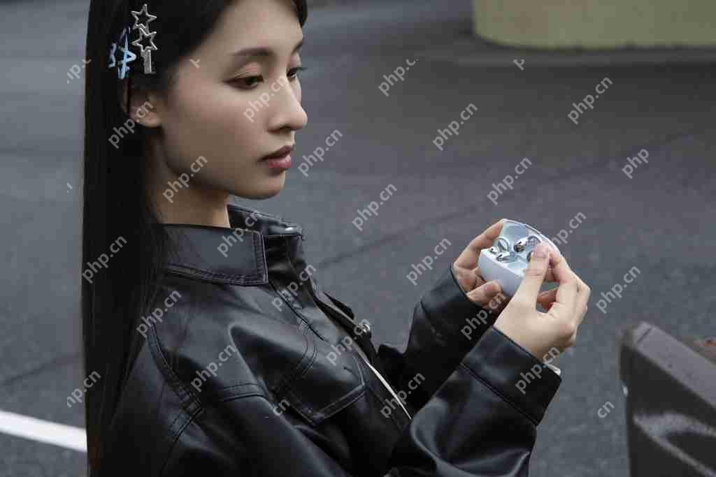 OPPO Enco Clip 珠光海图赏：轻盈科技美学入耳 