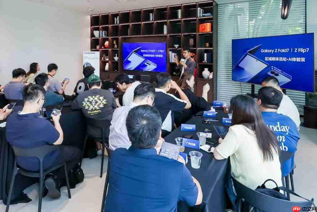 多模态 AI+ 折叠形态！三星 Galaxy AI 体验沙龙速览