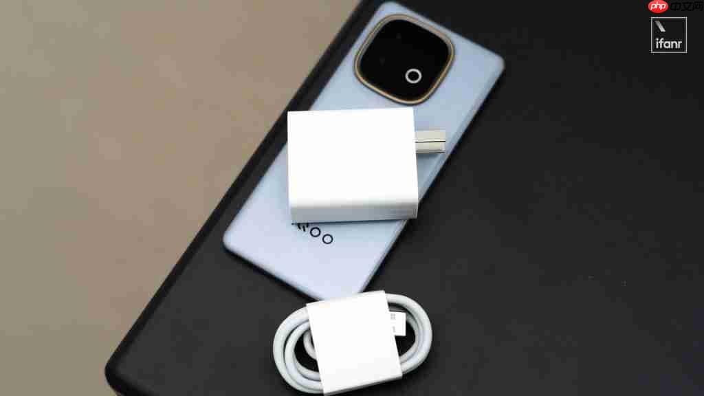 8000mAh 大电池，是手机、板砖还是充电宝？