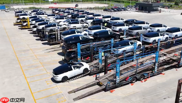 理想i8即将开启全国交付 首批新车已出厂奔赴全国各地