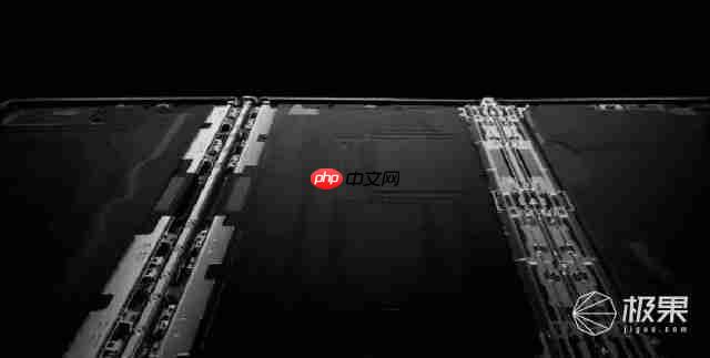  华为三折叠屏新机又放大招！带外折薄过直板机、主摄自拍 + 手势切屏体验拉满 .