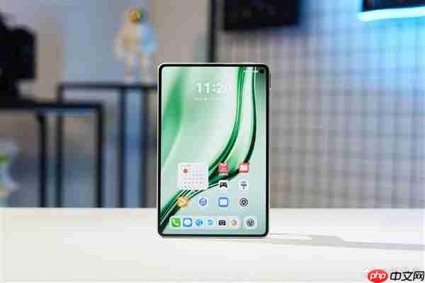 华为MatePad Mini真机对比iPad mini：屏幕碾压 不像一个时代的产物