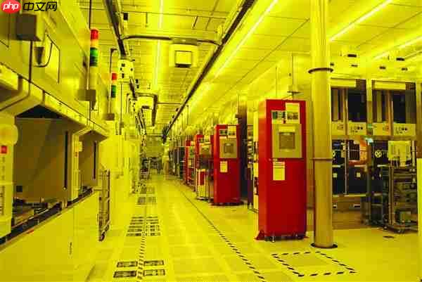 美国投行给中国光刻机落后ASML 20年原因：缺乏制造先进光刻扫描仪能力