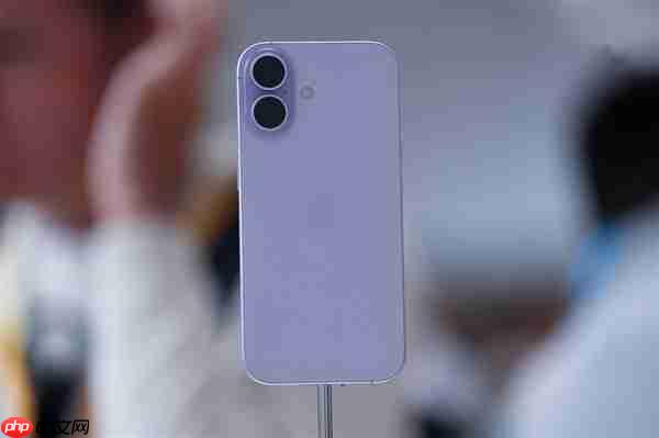 果粉刚换iPhone 16：自称小丑 被库克背刺了